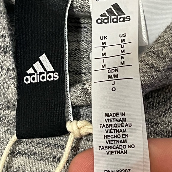 NWT ADIDAS Short Sleeve Hoodie Mens Medium Gray Black Free Shipping Workout (G) - Picture 8 of 11